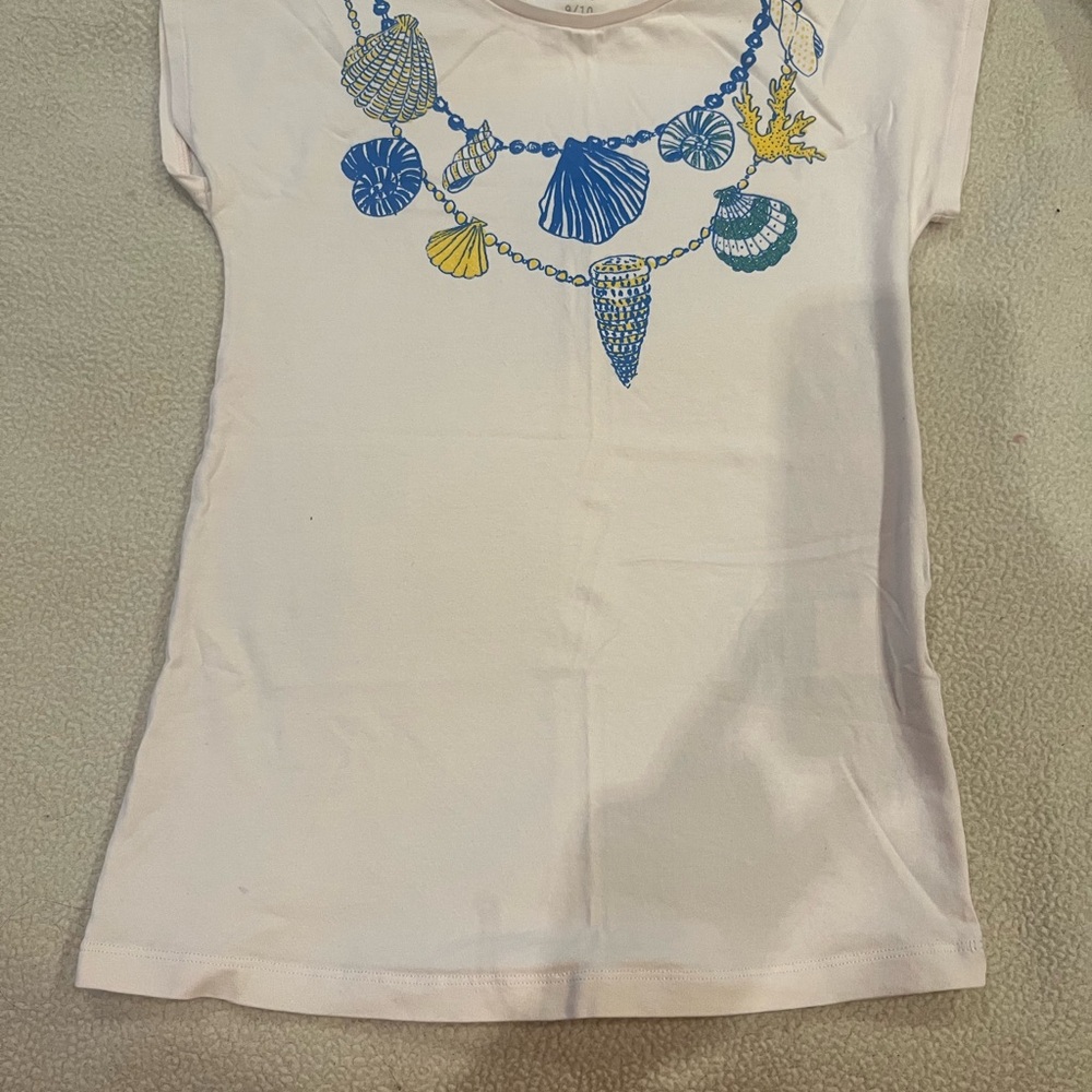 Kids Seashell Thick Graphic T-Shirt - Pale Pink and Blue Shells